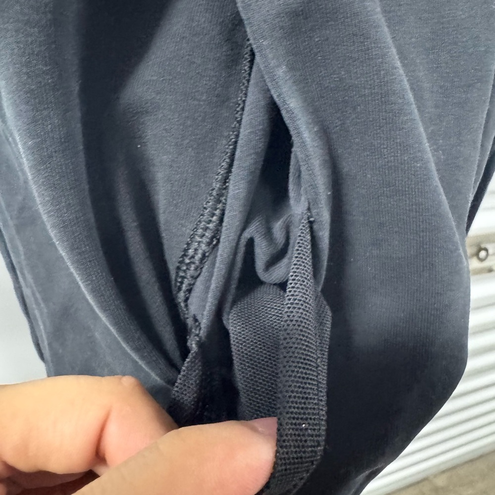 Lululemon Scuba Pullover Hoodie Black‎ Athletic Runner Womens S/M Yoga Gym Run - Picture 6 of 11
